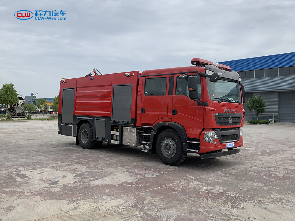 重汽豪沃T5G-8噸水罐消防車